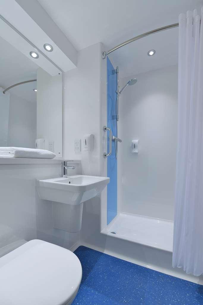 Travelodge Bath Central Esterno foto